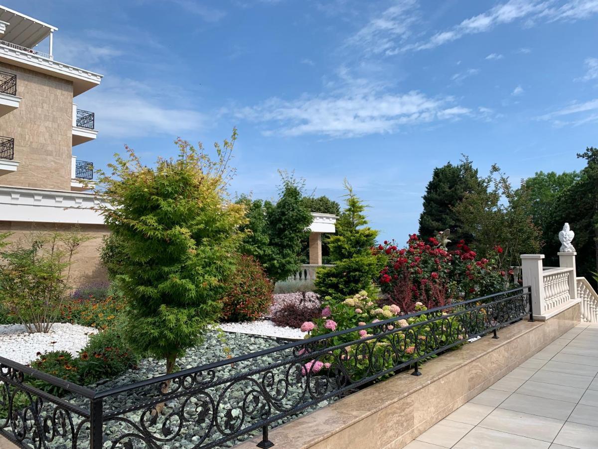 Valencia Gardens Deluxe Apartments Nesebar Exteriör bild