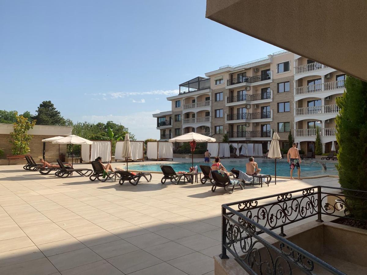 Valencia Gardens Deluxe Apartments Nesebar Exteriör bild